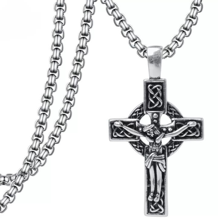 Ciondolo Croce Celtica del Fede Eterna: Cristo sulla Croce