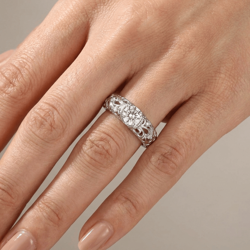 Anello Vintage in Zirconia Argento