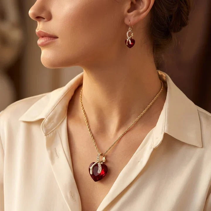 Set di gioielli cuore intrecciato rubino in oro