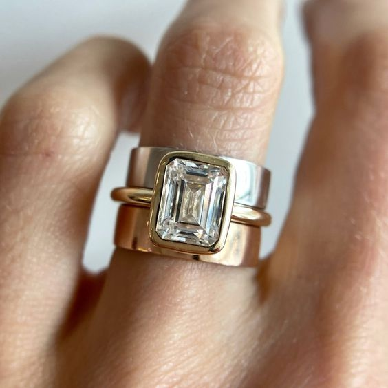 Anello Vintage in Oro e Argento con Cristallo Incastonato