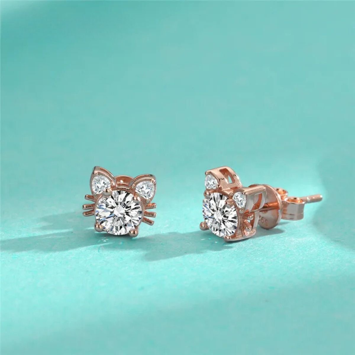 Orecchini Gatto con Moissanite 1 ct in Argento 925