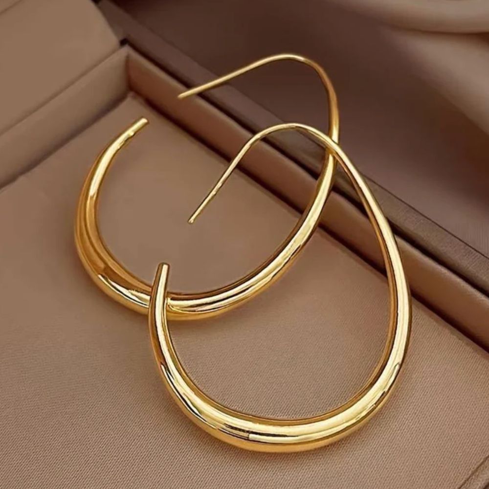 Orecchini a Cerchio Ovali Stile Antico – Color Oro