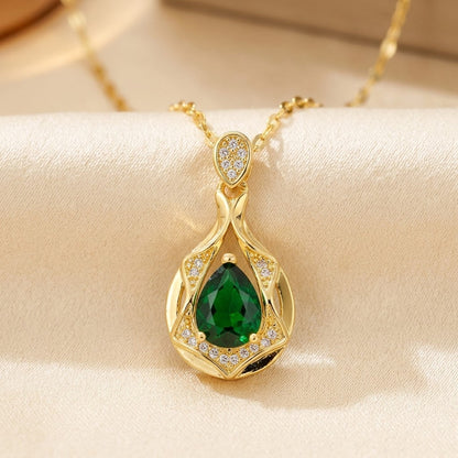 Collana con Pendente a Goccia in Oro e Smeraldo