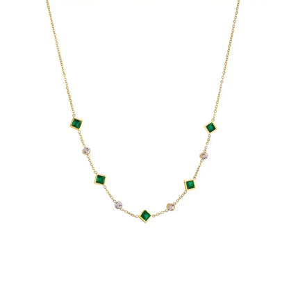 Collana Amelisse Glenwyn | Dorata con Pietre Verde Smeraldo