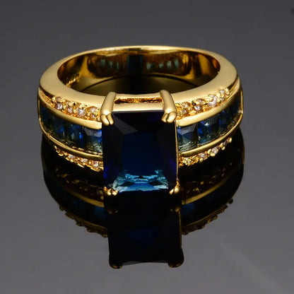 Anello in oro con zaffiro a forma quadrata