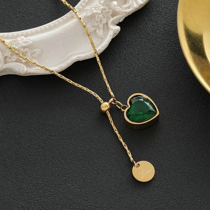 Collana Juliette Veyron | Dorata con Cuore Verde Smeraldo