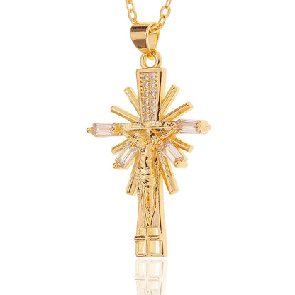 Collana con Croce Leggera in Stile Lusso con Pendente in Diamanti