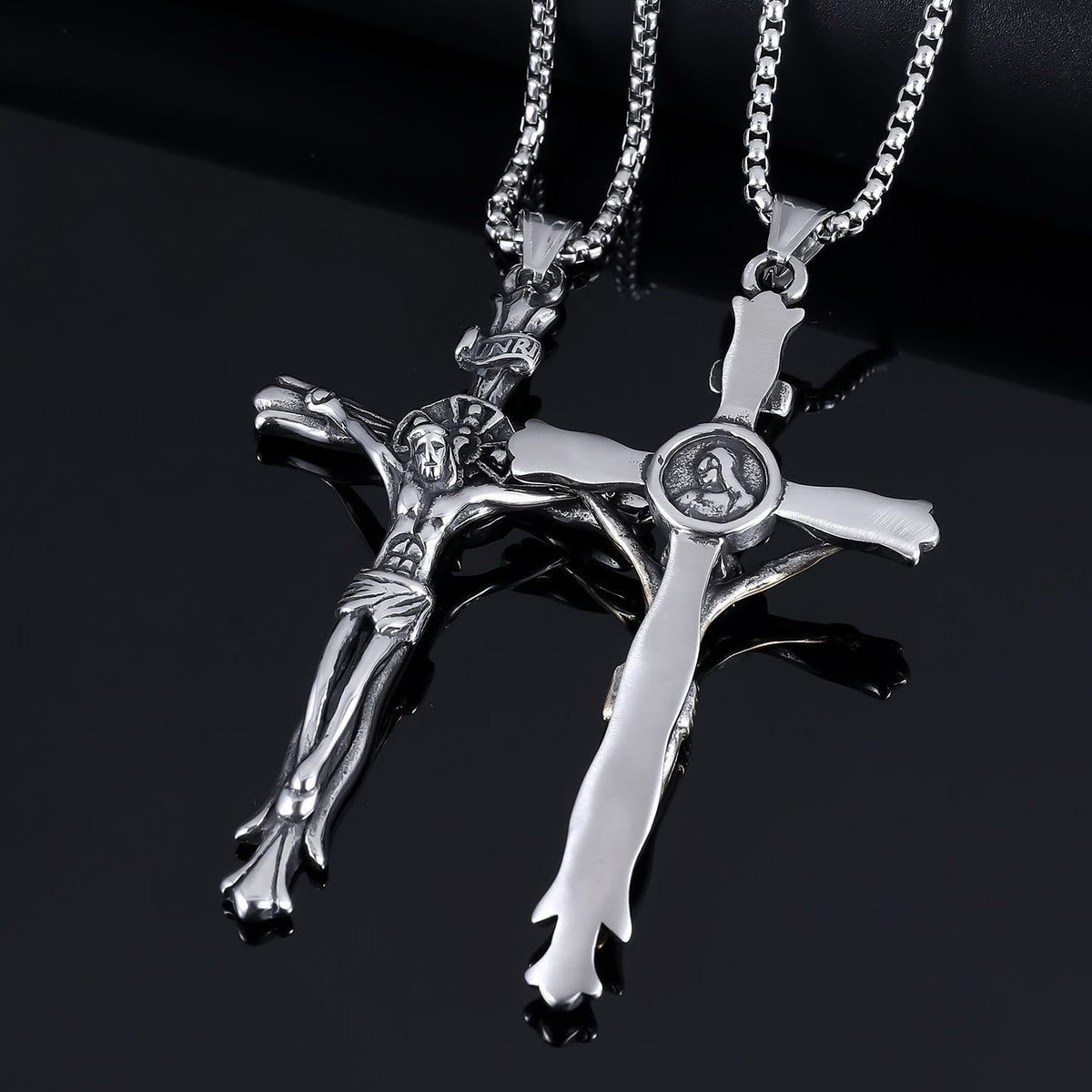 Croce Crucifisso INRI in Stile Classico Collana Sacra Fede di Gesù