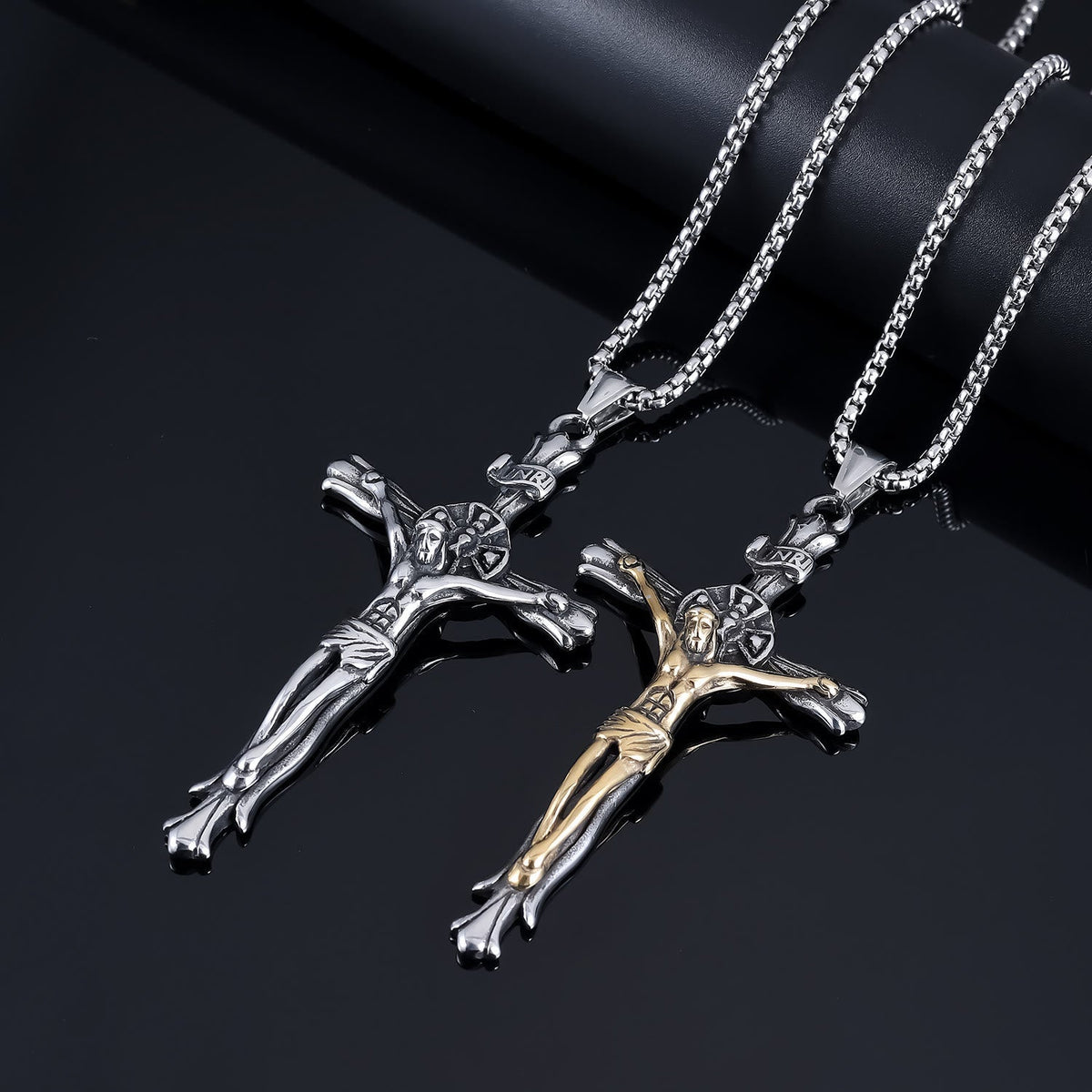 Croce Crucifisso INRI in Stile Classico Collana Sacra Fede di Gesù