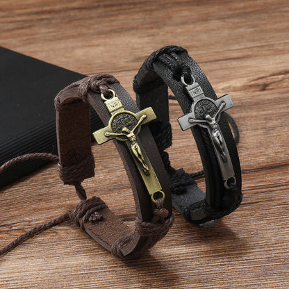 Braccialetto Regolabile in Pelle Marrone o Nera in Stile Classico con Crocifisso