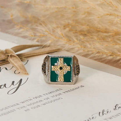 Anello Benedizione Celtica Irlandese Vintage & Classico Crocefisso: Un Simbolo di Eleganza