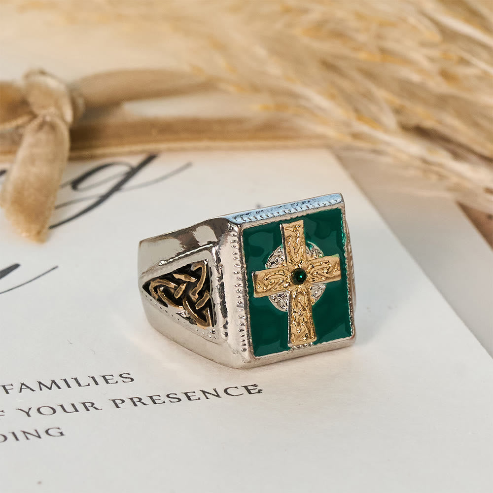 Anello Benedizione Celtica Irlandese Vintage & Classico Crocefisso: Un Simbolo di Eleganza