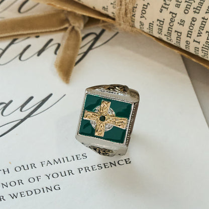 Anello Benedizione Celtica Irlandese Vintage & Classico Crocefisso: Un Simbolo di Eleganza