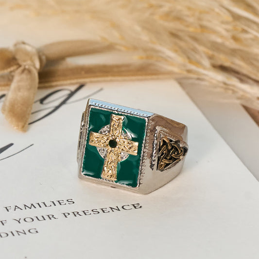 Anello Benedizione Celtica Irlandese Vintage & Classico Crocefisso: Un Simbolo di Eleganza