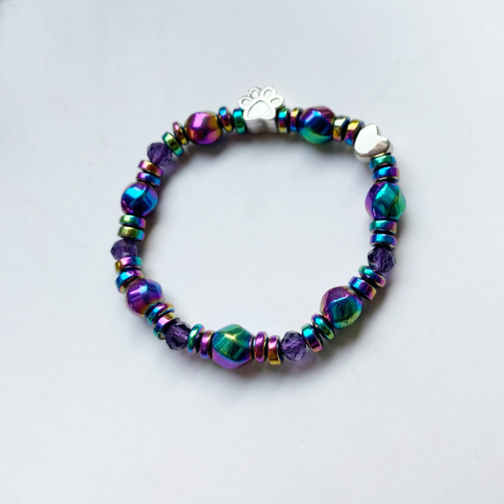 Bracciale in Ematite Arcobaleno con Charm a Forma di Zampa e Cuore