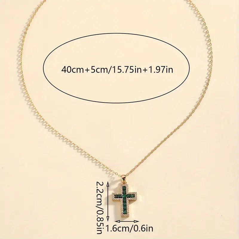 Collana con Croce Solene | Dorata con Pietre Verde Smeraldo