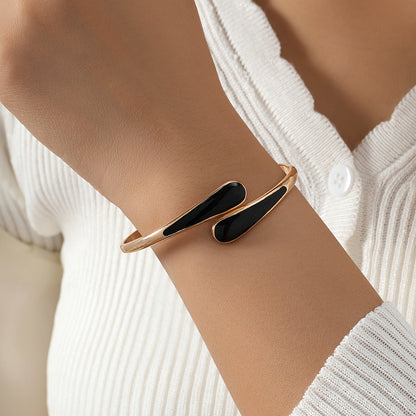 Bracciale Elegante in Smalto e Oro