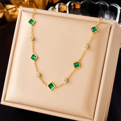 Collana Geometrica in Oro e Smeraldo
