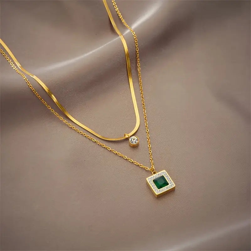 Collana Tirena Valeure | Dorata con Pendente Verde Smeraldo