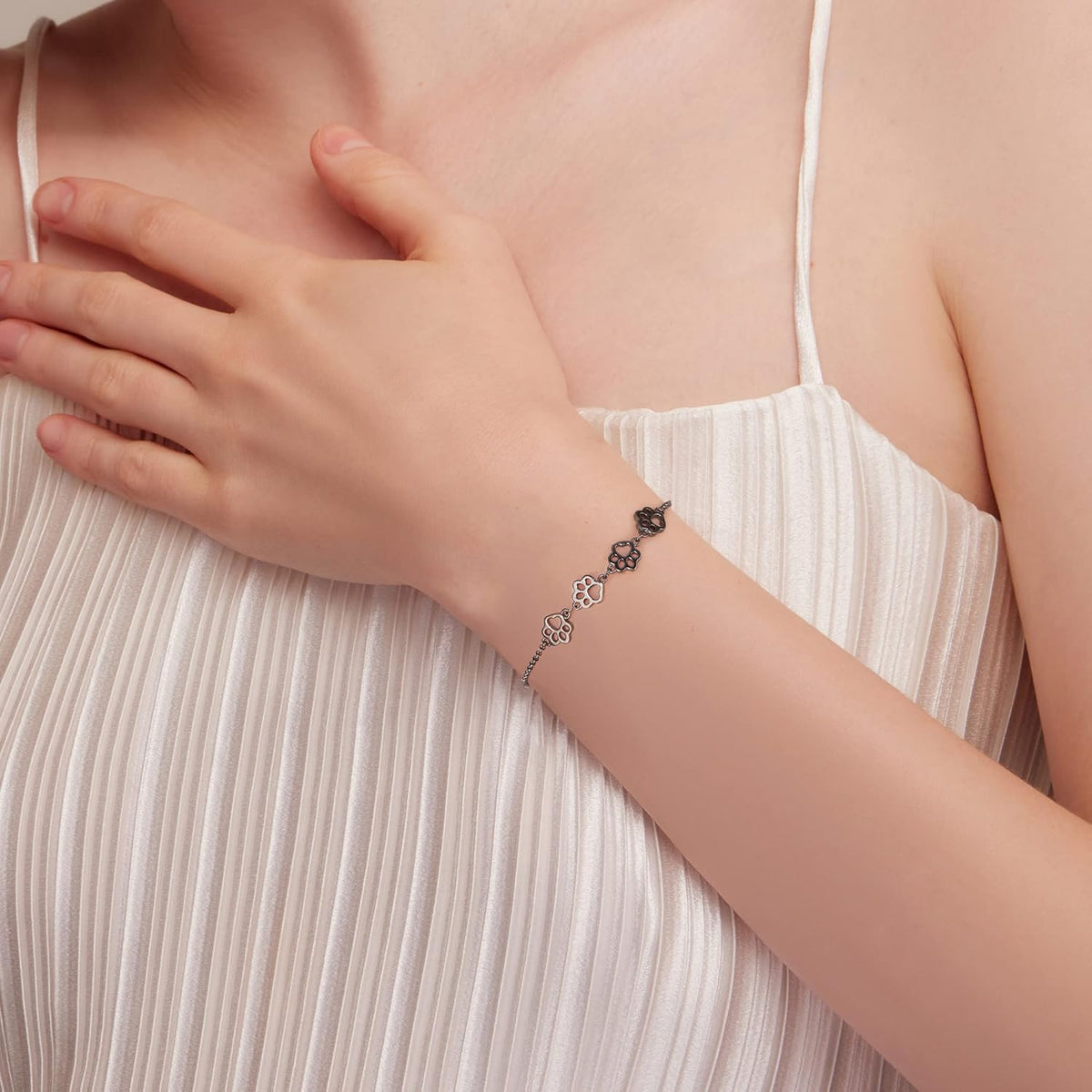 Bracciale Zampe in Argento 925 – Chiusura Scorrevole Regolabile