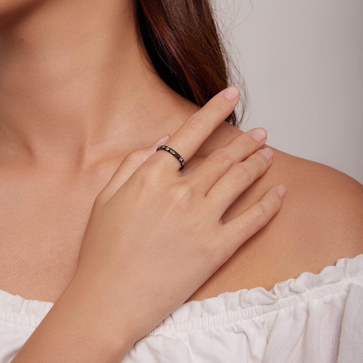 Anello con impronta di zampa smaltata in argento 925 – Sottile e Delicato
