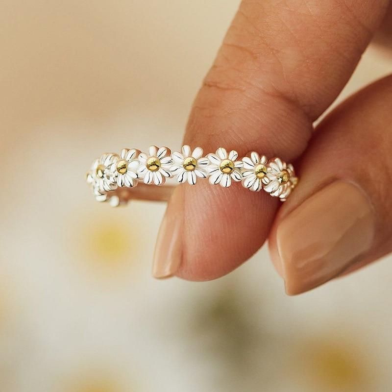 Anello Regolabile in Argento con Margherita Smaltata a Mano