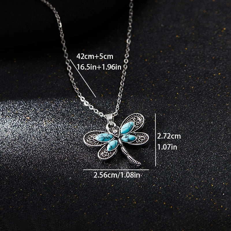 Collana Libellula Color Argento – Simbolo di Trasformazione