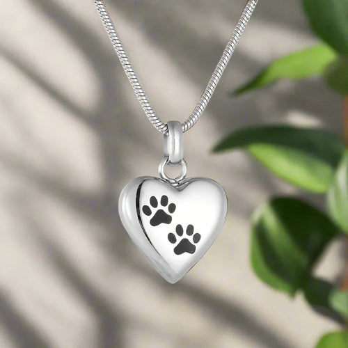 Collana Portaceneri Cuore con Zampe – In Ricordo del Tuo Animale