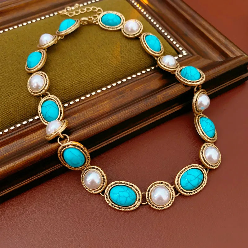 Parure Vintage Collana e Orecchini | Color Turchese e Perle, Dorata