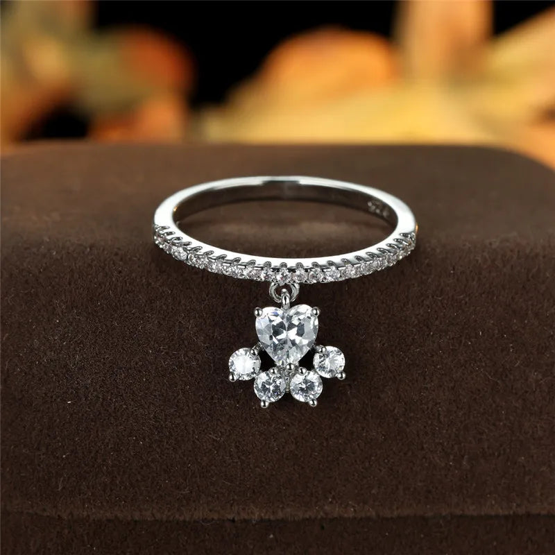 Anello Vintage con Zampa di Gatto e Pietra a Cuore – Tonalità Oro e Argento