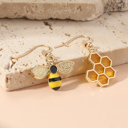 Orecchini Pendenti Nido d’Api e Ape – Color Oro