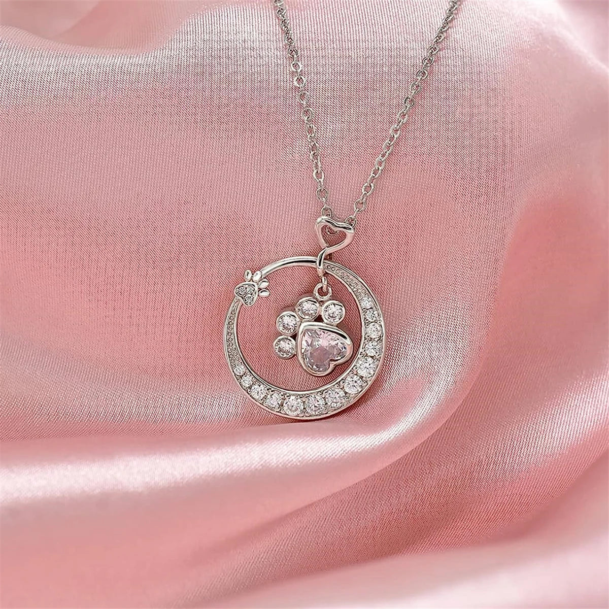 Collana con Stampa di Zampa Carina in Argento Sterling 925 con Zirconi Cubici