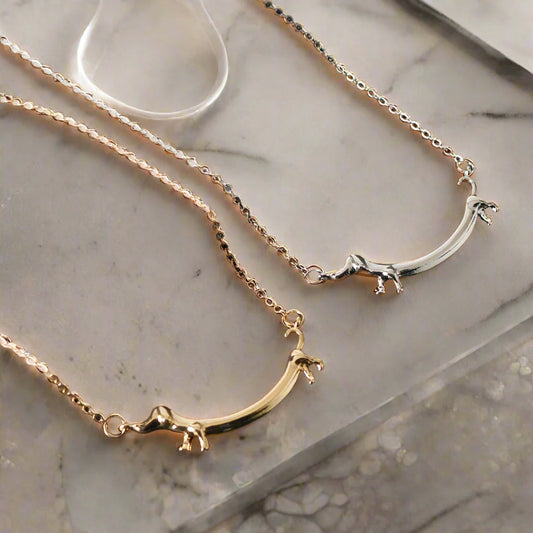 Collana Bassotto Placcata Oro – Ciondolo Allungato