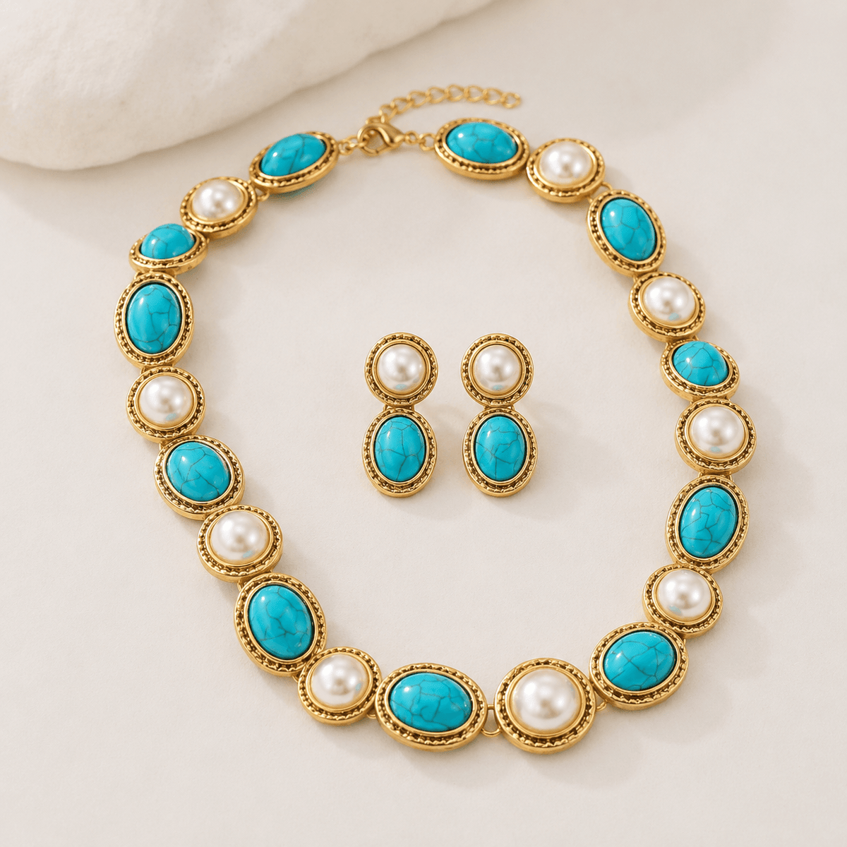 Parure Vintage Collana e Orecchini | Color Turchese e Perle, Dorata