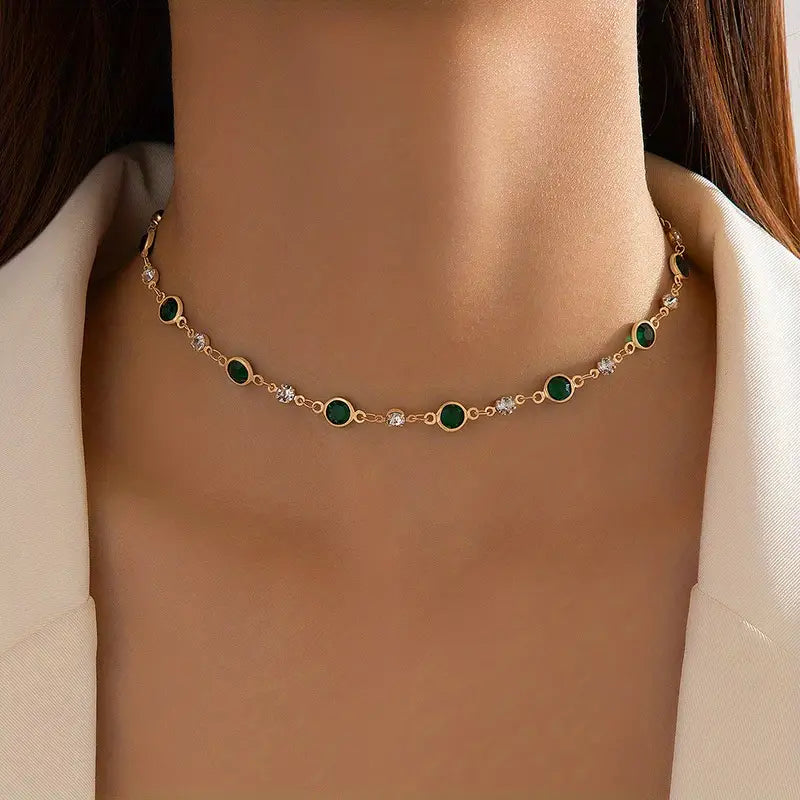 Collana Elira Vescari | Dorata con Pietre Verde Smeraldo