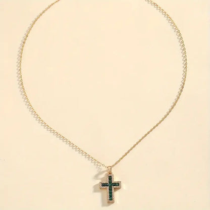 Collana con Croce Solene | Dorata con Pietre Verde Smeraldo