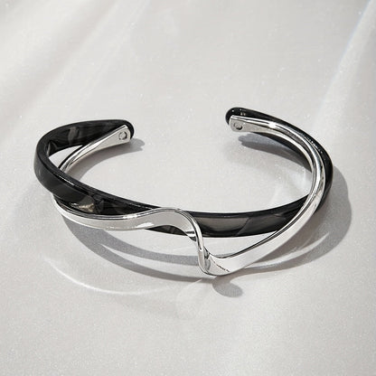 Bracciale Cuff in Oro Minimalista Elegante