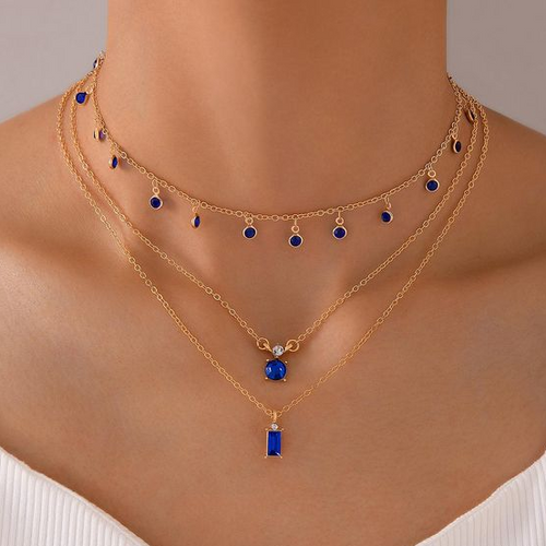 Collana Vintage Dorata con Pietra Blu