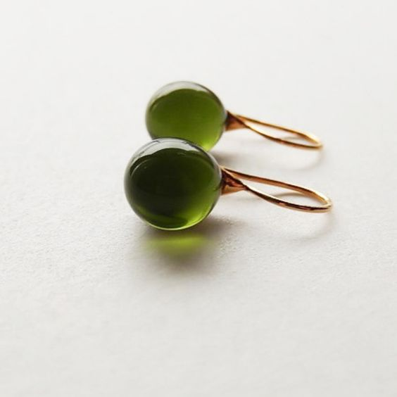 Orecchini a pendente vintage verde brillante