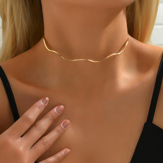 Collana Vintage Dorata e Sottile