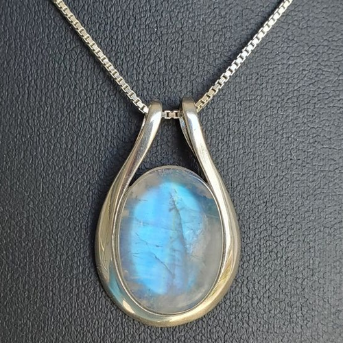 Collana in Opale Bianco