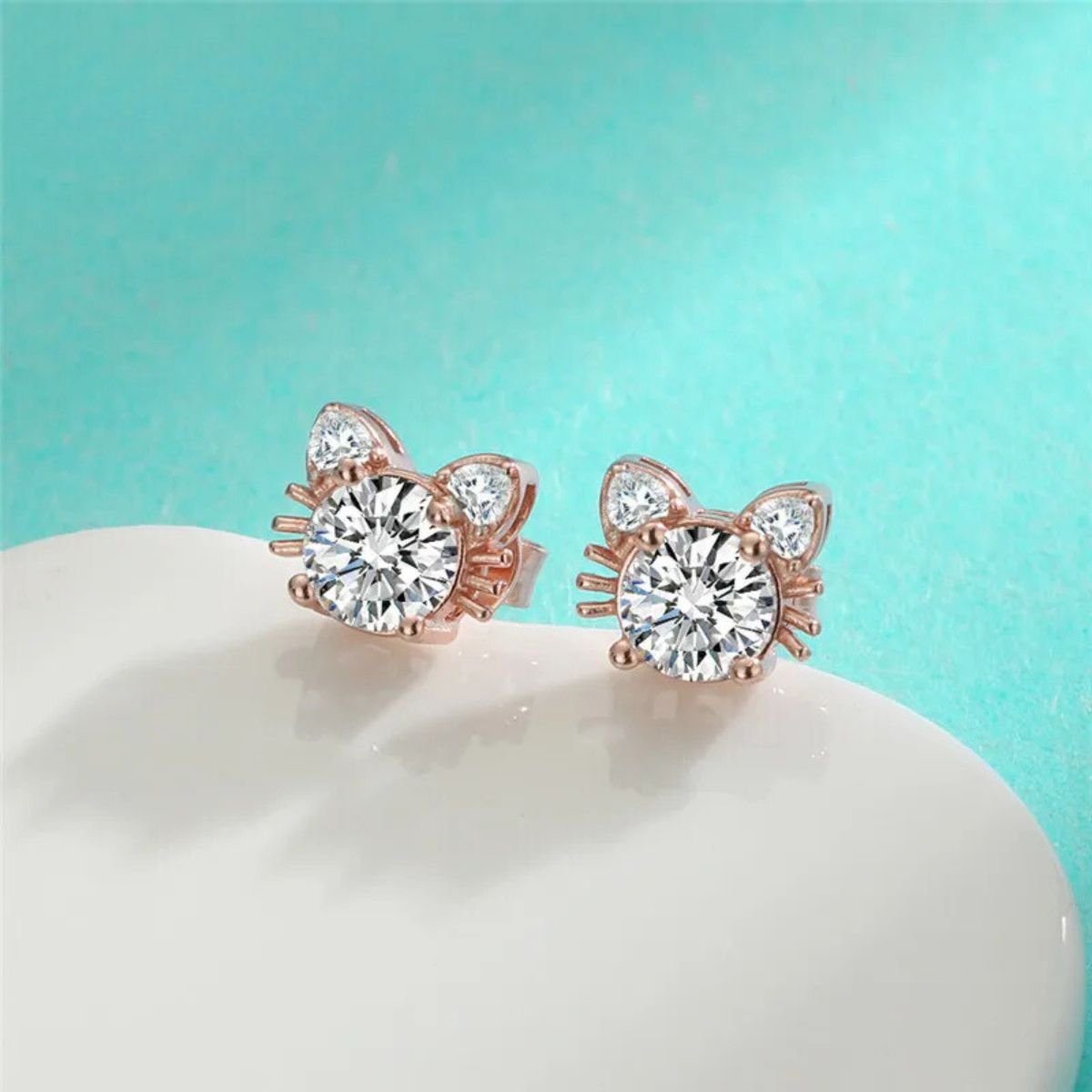 Orecchini Gatto con Moissanite 1 ct in Argento 925