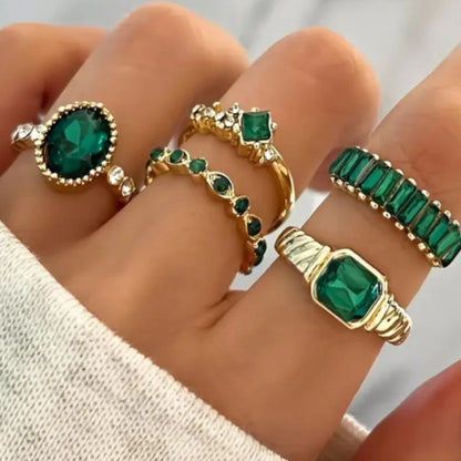 Set di Anelli Zarina – Color Oro con Pietre Verdi